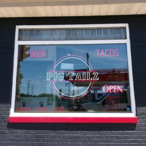 Pig Tailz Restaurant Neon Sign - Milwaukee, WI